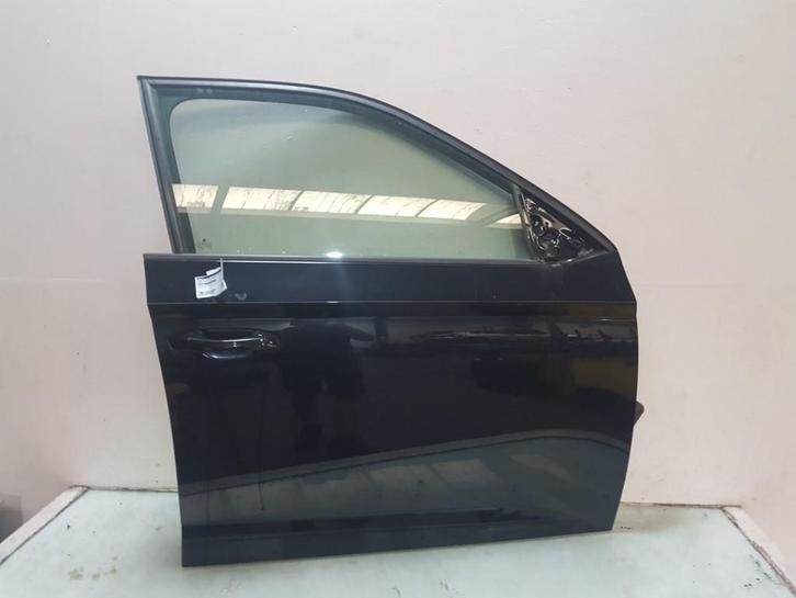 PORTE AVANT DROITE Skoda Fabia III (NJ3) (01-2014/06-2021), Autos : Pièces & Accessoires, Carrosserie & Tôlerie, Porte, Skoda