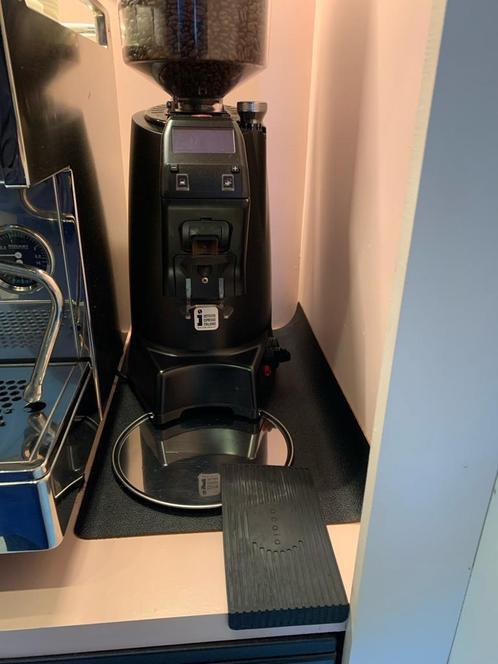 Koffiegrinder Eureka Zenith 65E, Electroménager, Accessoires de machine à café, Utilisé, Enlèvement ou Envoi