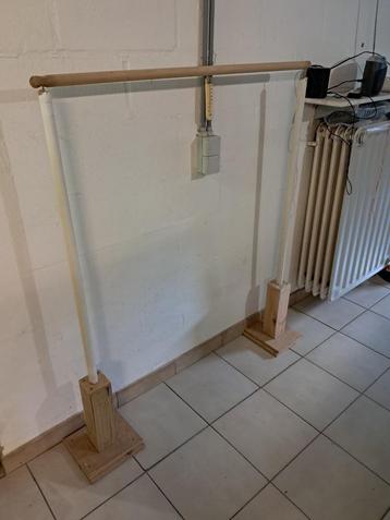Rek/staander voor op rommelmarkt beschikbaar voor biedingen