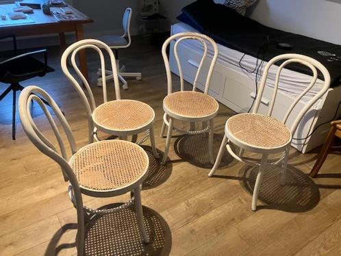 4 vintage Scandinavische witte stoelen, Huis en Inrichting, Stoelen, Gebruikt, Vier, Hout, Riet of Rotan, Wit, Ophalen