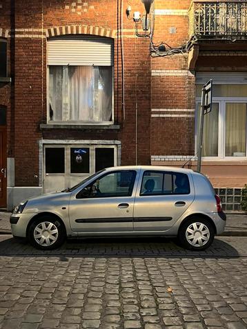 Clio 2 16v  Essence 1.2 -  Excellent État, Autos, Particulier, Essence, Achat, Clio