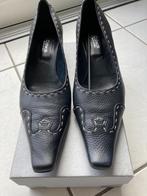 Zwarte damesschoen met hak en lange tip van catwalk, Kleding | Dames, Schoenen, Schoenen met lage hakken, Zwart, Ophalen of Verzenden