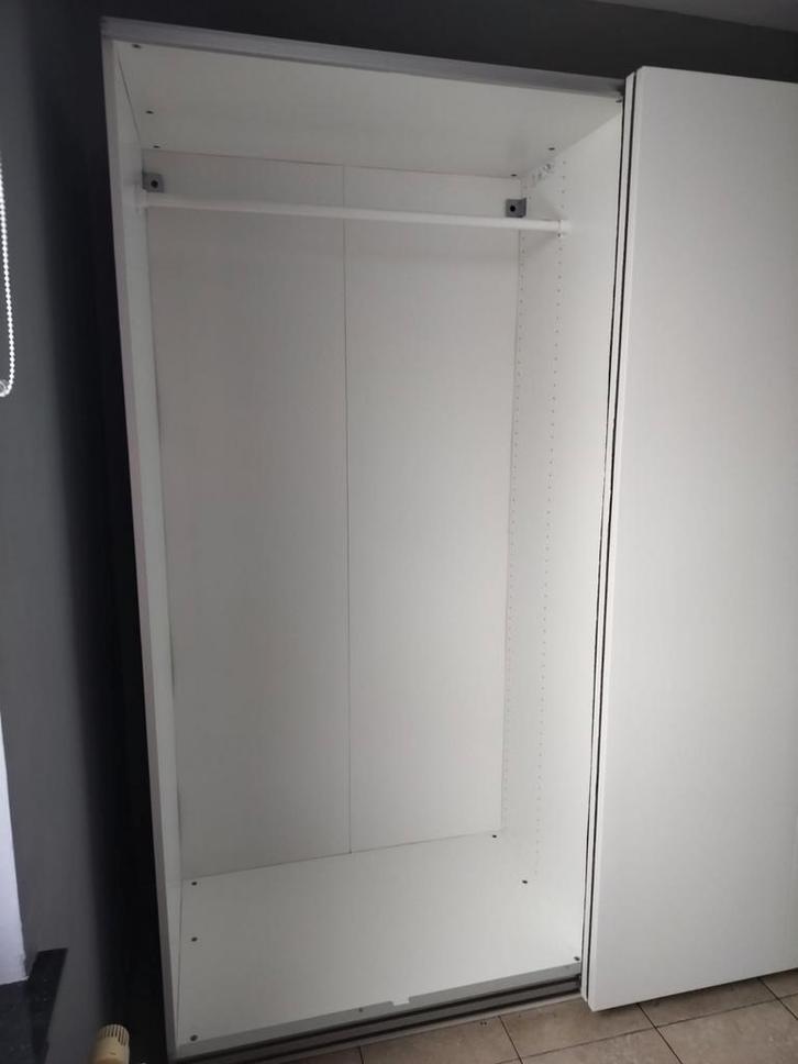 Kleerkast Ikea Pax met deur Hasvik, Huis en Inrichting, Kasten | Kleerkasten, Ophalen
