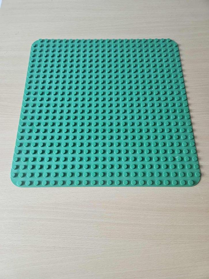 Plaque LEGO DUPLO verte 24  24 – Excellent état, Kinderen en Baby's, Speelgoed | Duplo en Lego, Zo goed als nieuw, Duplo, Losse stenen