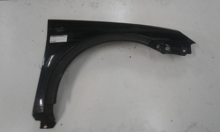 AILE AVANT DROITE Corsa C (F08 / 68) (|09196449|1102030|), Autos : Pièces & Accessoires, Carrosserie & Tôlerie, Garde-boue, Opel