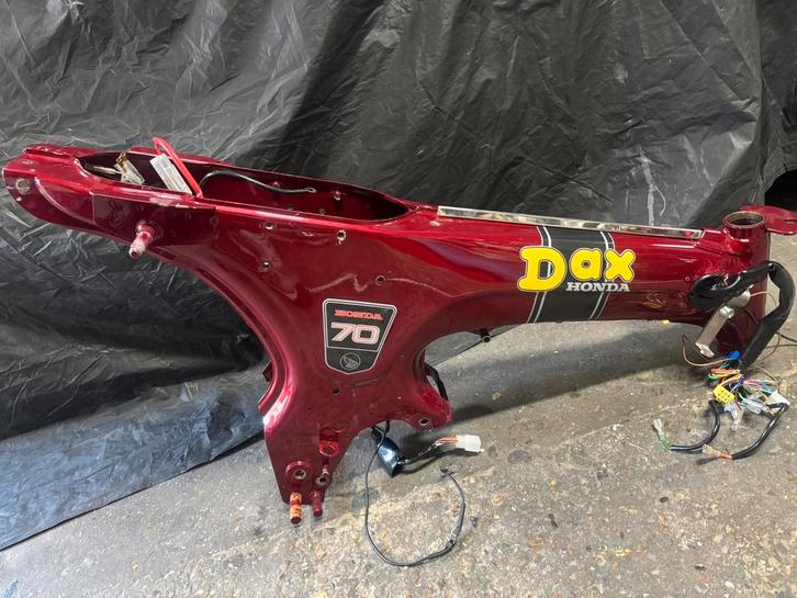 Honda dax part tekoop!, Hobby en Vrije tijd, Modelbouw | Radiografisch | Helikopters en Quadcopters, Zo goed als nieuw, Ophalen of Verzenden