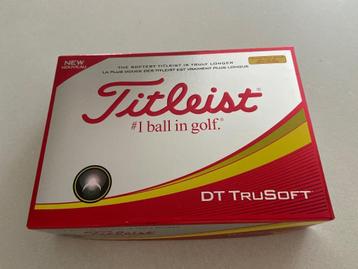 Fluogele golfballen titleist 12stuks (4x3)