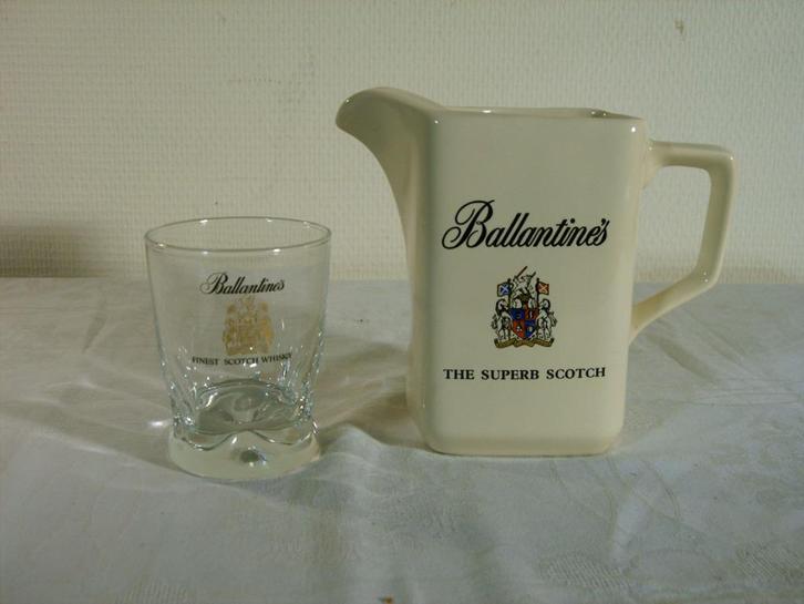 Vintage waterkan van Ballentine’s whiskey met glas, Antiek en Kunst, Curiosa en Brocante, Ophalen of Verzenden