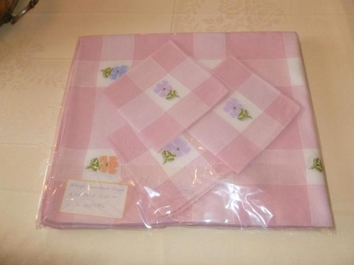 nappe vintage, Maison & Meubles, Nappes, Comme neuf, Intérieur, Extérieur, Enlèvement ou Envoi