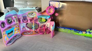 Littlest Petshop dierensportschool met 2 diertjes beschikbaar voor biedingen