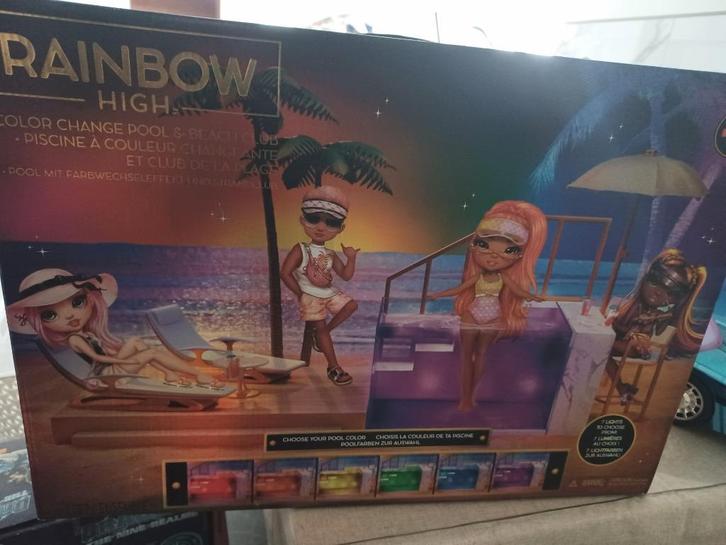 Rainbow High Color Change Pacific Coast, Kinderen en Baby's, Speelgoed | Poppen, Zo goed als nieuw, Ophalen