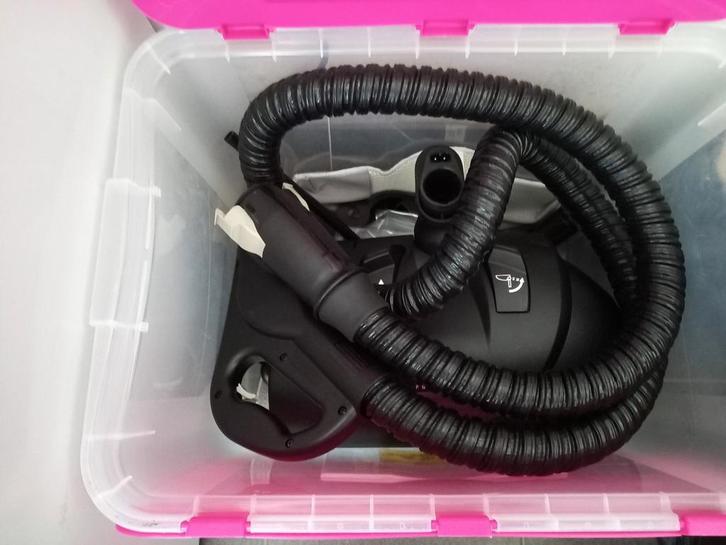 Ritello stofzuiger in het zwart, Elektronische apparatuur, Stofzuigers, Gebruikt, Stofzuiger, Ophalen