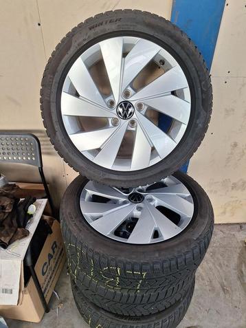 Volkswagen Golf WInterset 17 Inch Origineel beschikbaar voor biedingen