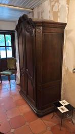 Eiken hallkast, Ophalen