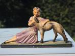Arnova 358 beeld vrouw met hond, Ophalen