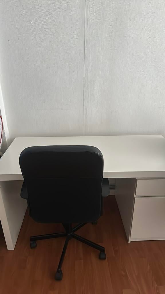 BUREAU ET CHAISE ROULANTE MEUBLE, Enlèvement, Comme neuf