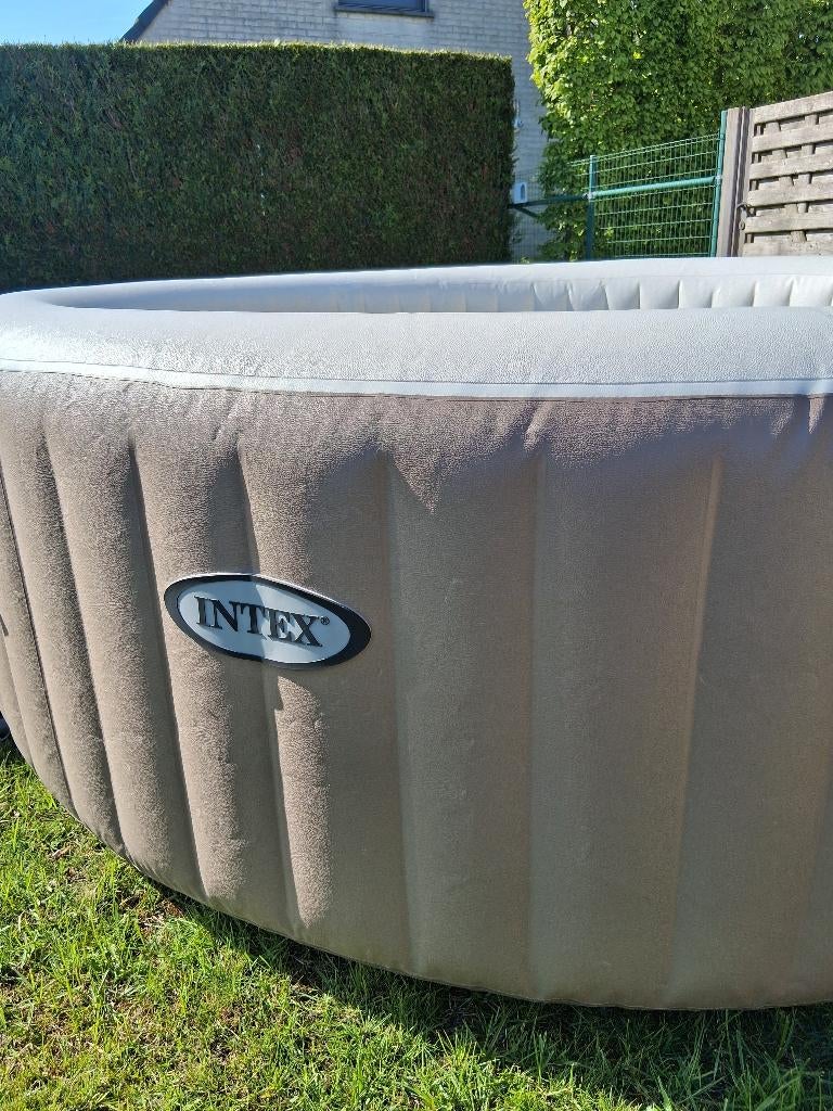 Jacuzzi, Tuin en Terras, Bubbelbaden en Hottubs, Gebruikt, Opblaasbaar, Afdekzeil, Grondzeil, Filter, Pomp, Ophalen