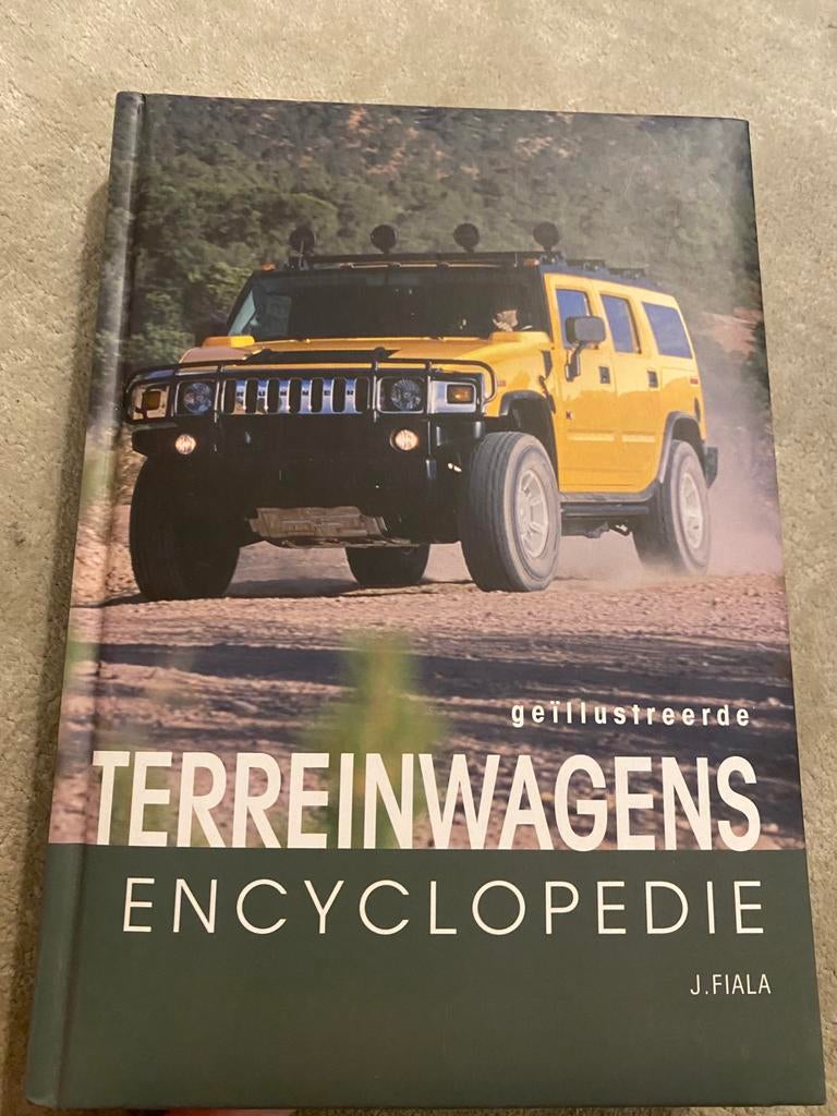 Encyclopédie des véhicules tout-terrain 2005/- Mercedes -, Enlèvement ou Envoi, Comme neuf, Général