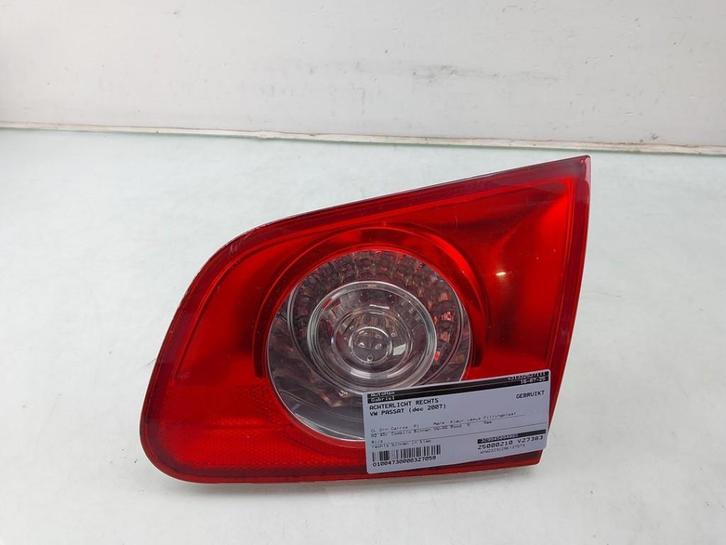 FEU ARRIÈRE DROIT Volkswagen Passat Variant (3C5), Autos : Pièces & Accessoires, Éclairage, Volkswagen, Utilisé