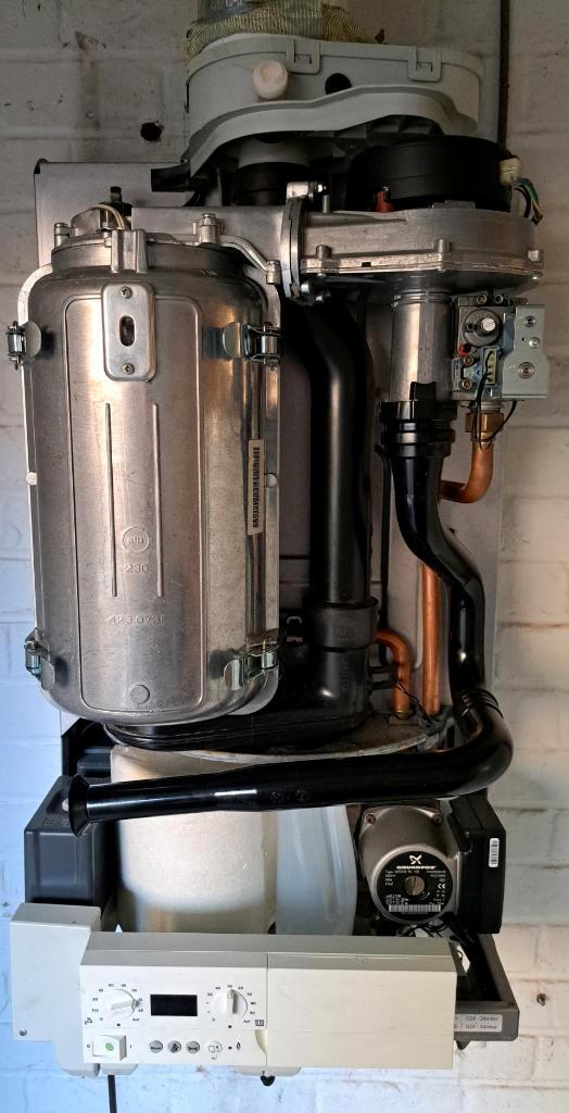 Gascondensatieketel Buderus, Doe-het-zelf en Bouw, Chauffageketels en Boilers, Gebruikt, Boiler, Ophalen