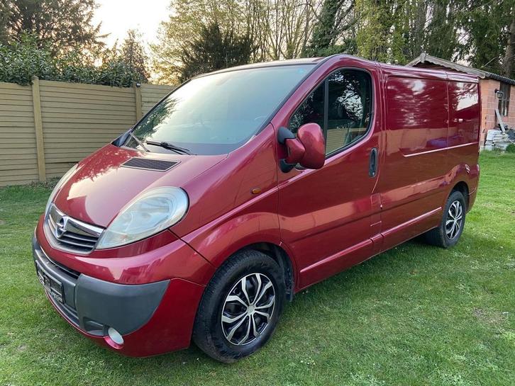 Opel vivaro 2.5, Auto's, Opel, Particulier, Vivaro, ABS, Achteruitrijcamera, Adaptieve lichten, Adaptive Cruise Control, Airbags