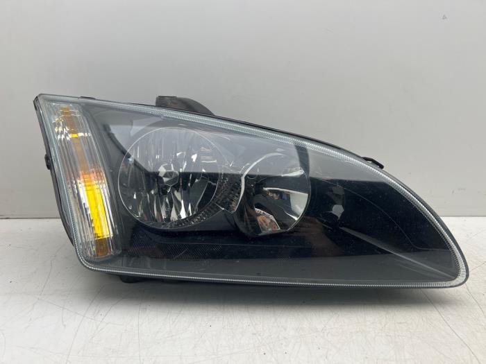 Phare droit d'un Ford Focus, -, 3 mois de garantie, -, -