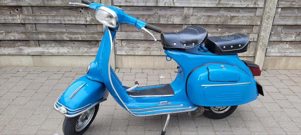 Vespa 150 bouwjaar 1975, Fietsen en Brommers, Snorfietsen en Snorscooters, Ophalen, Vespa