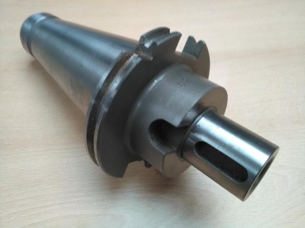 Cône porte outil fraiseuse métal, Enlèvement ou Envoi, Utilisé