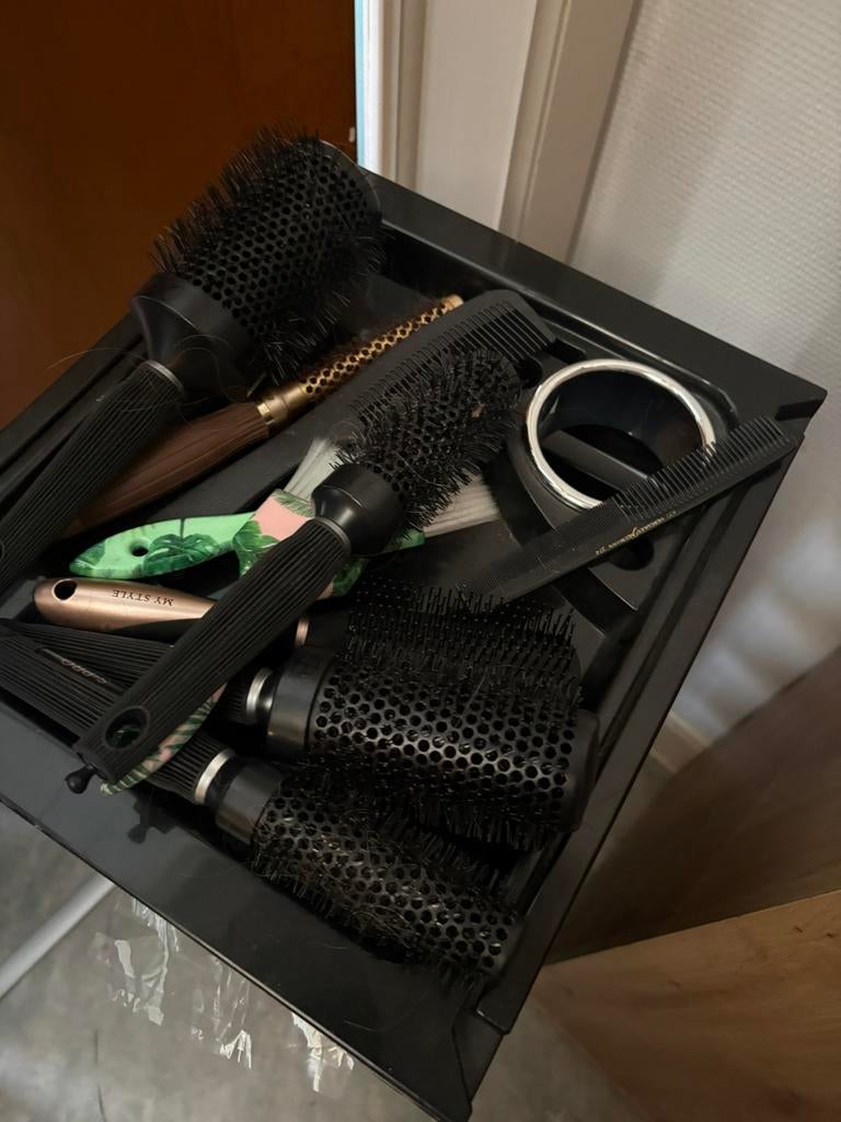 borstel kapper, Tuin en Terras, Ophalen, Zo goed als nieuw