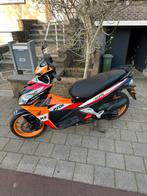 Scooter honda NSCR 50cc b klasse 2017, Fietsen en Brommers, Ophalen of Verzenden, Zo goed als nieuw