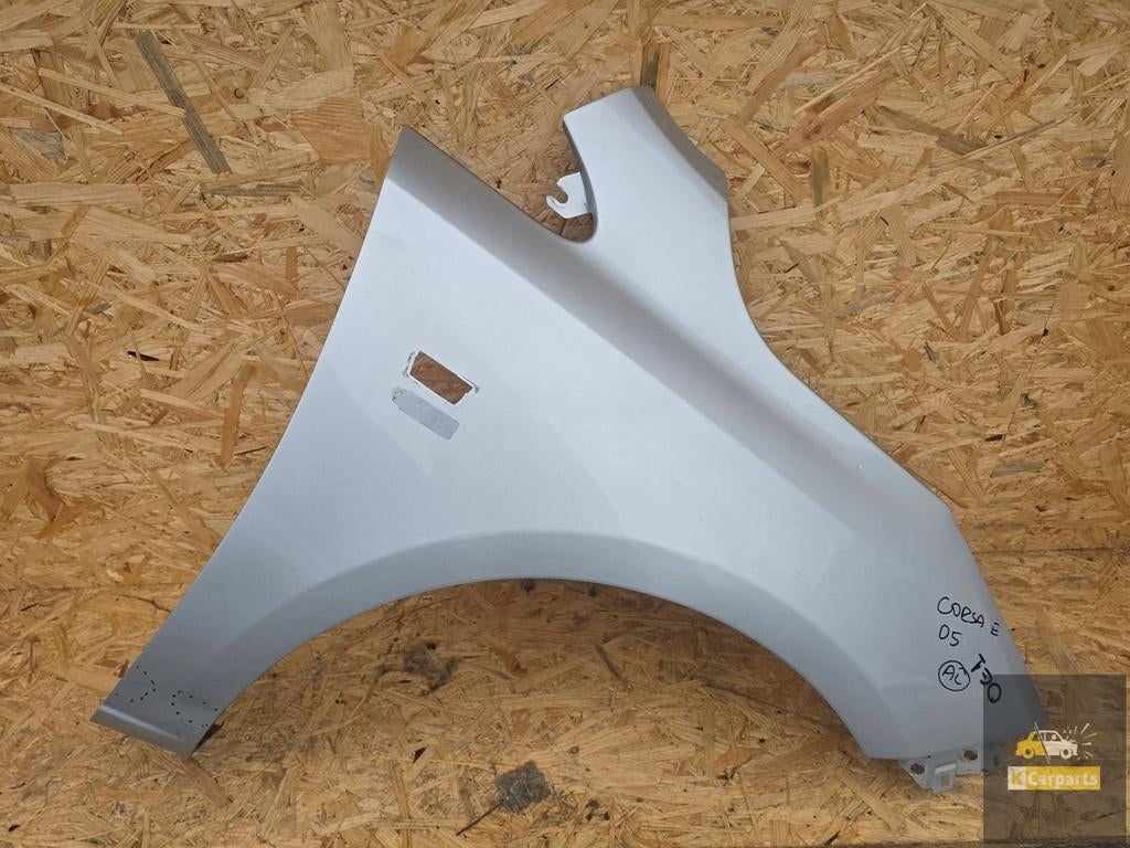 Aile avant droite Opel Corsa E, Autos : Pièces & Accessoires, Carrosserie & Tôlerie, Opel Automobile GmbH, Opel, Bahnhofsplatz 1
65423  Russelsheim am Main, DE