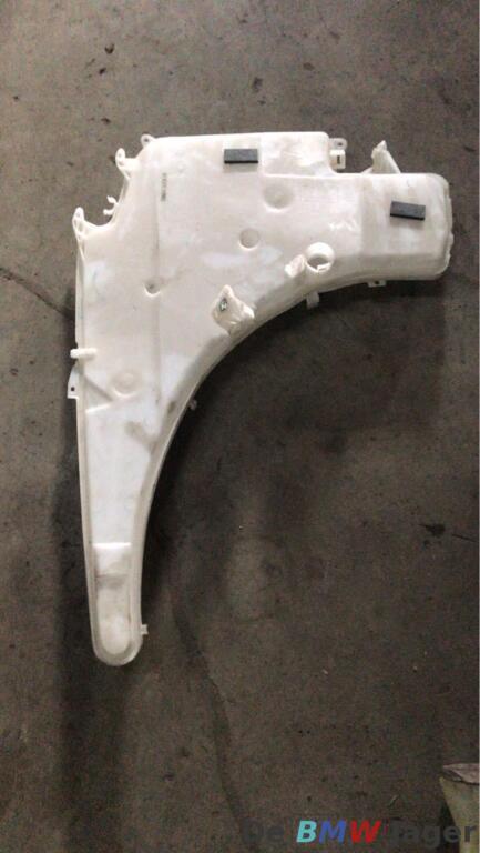 ruitensproeier reservoir BMW E81 E87 E91 E84 61677068998, Auto-onderdelen, Ruiten en Toebehoren, BMW, Gebruikt, Ophalen of Verzenden
