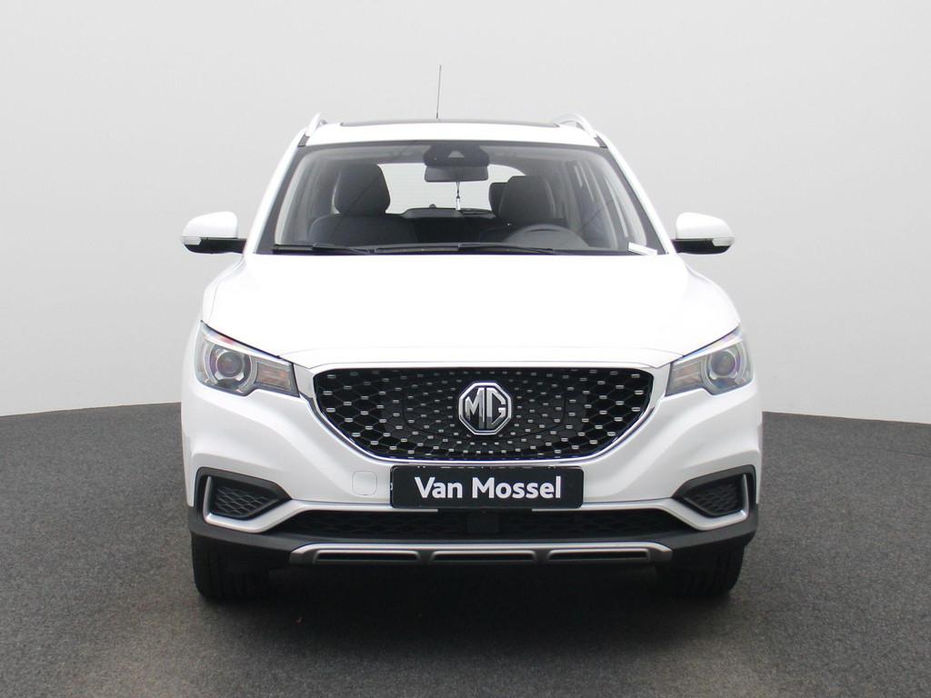 MG ZS 45 KWH LUXURY PANO DAK | LEDER | CAMERA, Auto's, MG, Automaat, Gebruikt, ZS, Wit