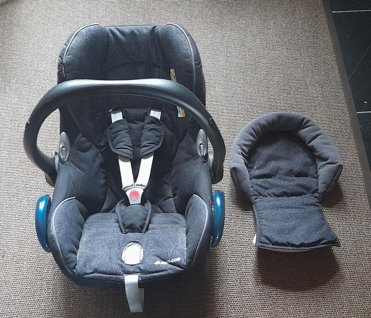 Maxicosi cabriofix + isofix + voetenzak, Kinderen en Baby's, Autostoeltjes, Gebruikt, Maxi-Cosi, 0 t/m 13 kg, Autogordel of Isofix