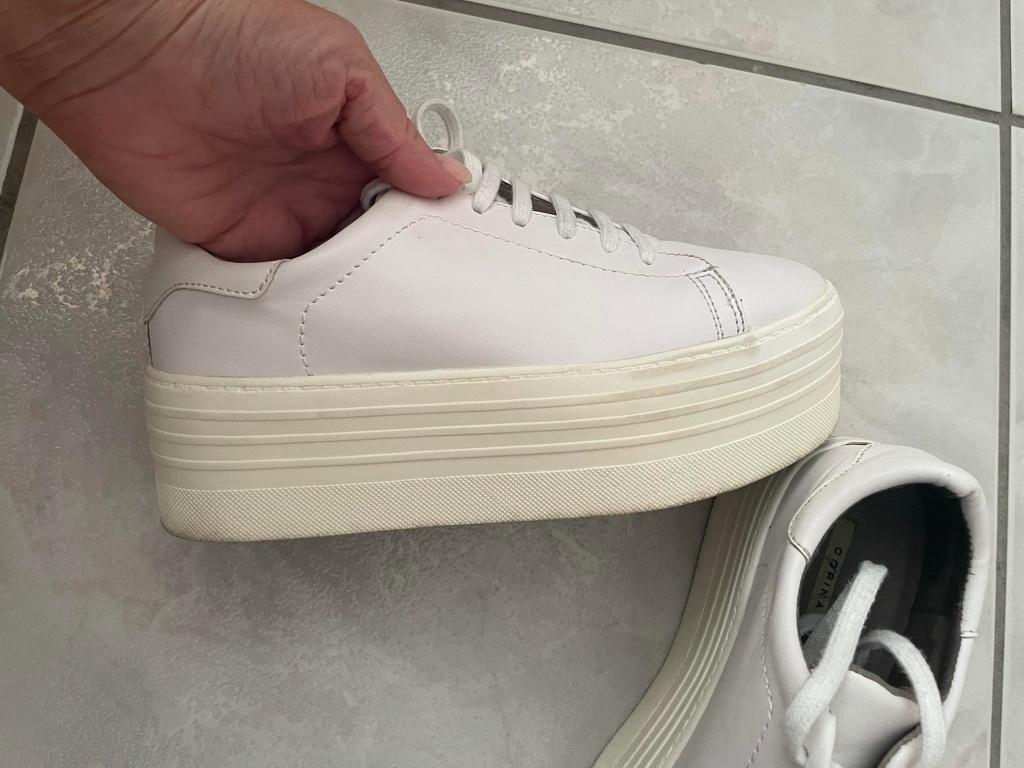 BASKETBALL wit 37, Wit, Ophalen of Verzenden, Zo goed als nieuw, Sneakers