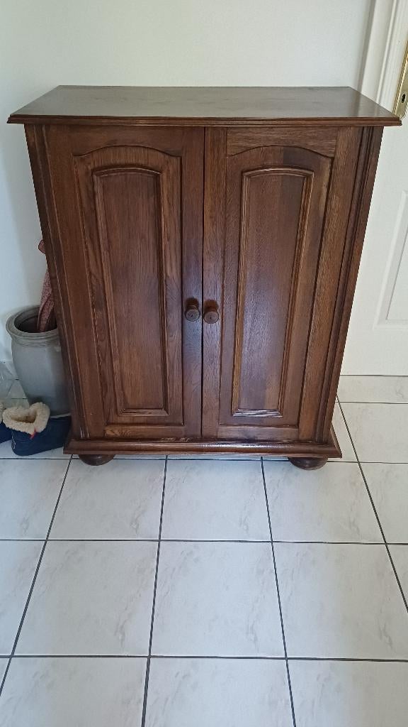 Armoire à chaussures robuste, Maison & Meubles, Armoires | Armoires à chaussures, Enlèvement, Utilisé, Ancien mais peut-être poncé et peint
