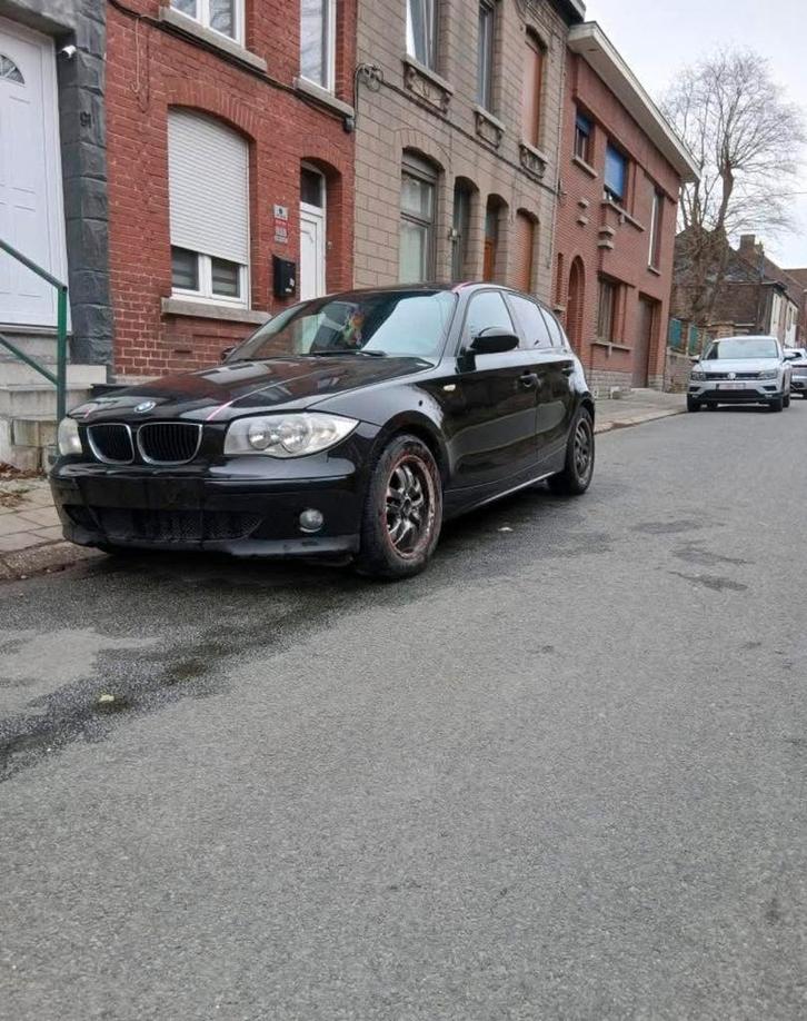 BMW 118D, Autos, BMW, Particulier, Série 1, Bluetooth, Diesel, Euro 4, Hatchback, 5 portes, Boîte manuelle, Noir, Tissu, Enlèvement