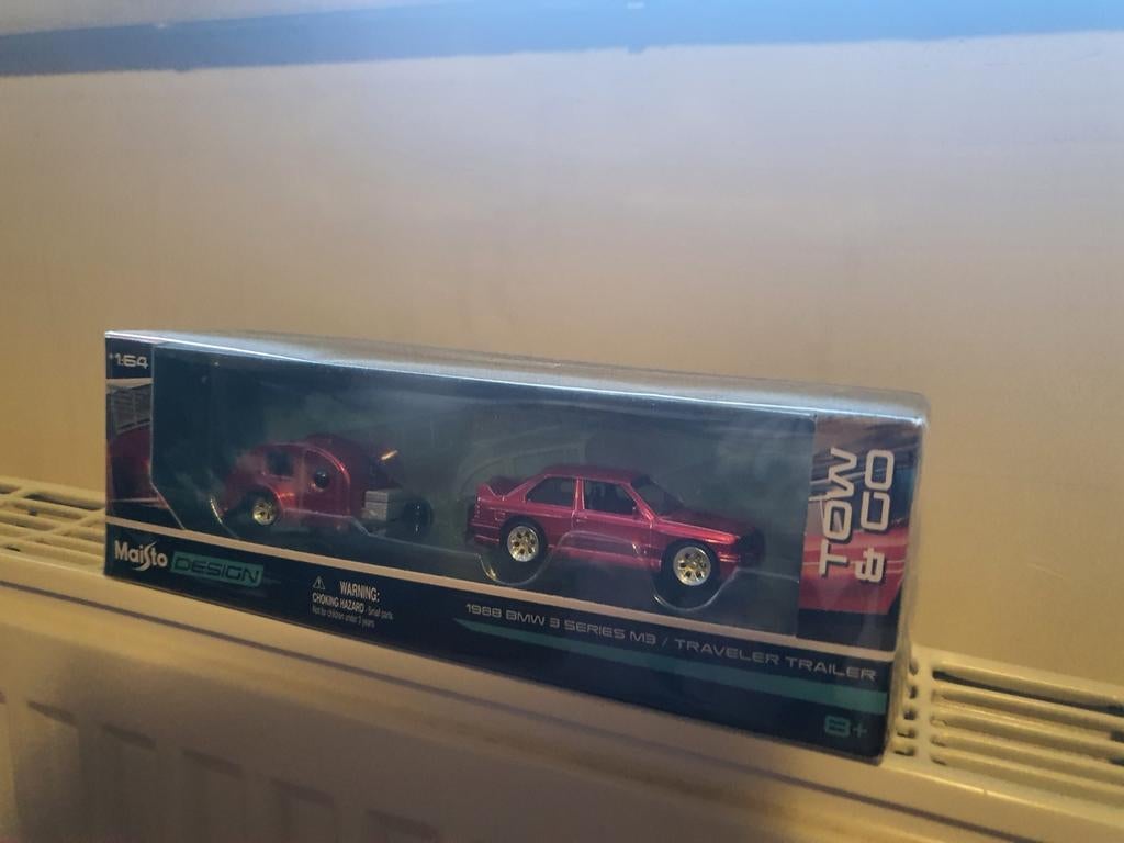 Maisto design 1.64 bmw e30 + trailer, Enlèvement