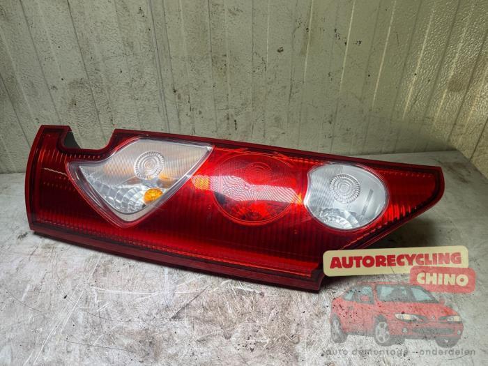 Achterlicht links van een Renault Kangoo, Auto-onderdelen, Verlichting, Renault, Gebruikt, 3 maanden garantie, Ophalen of Verzenden