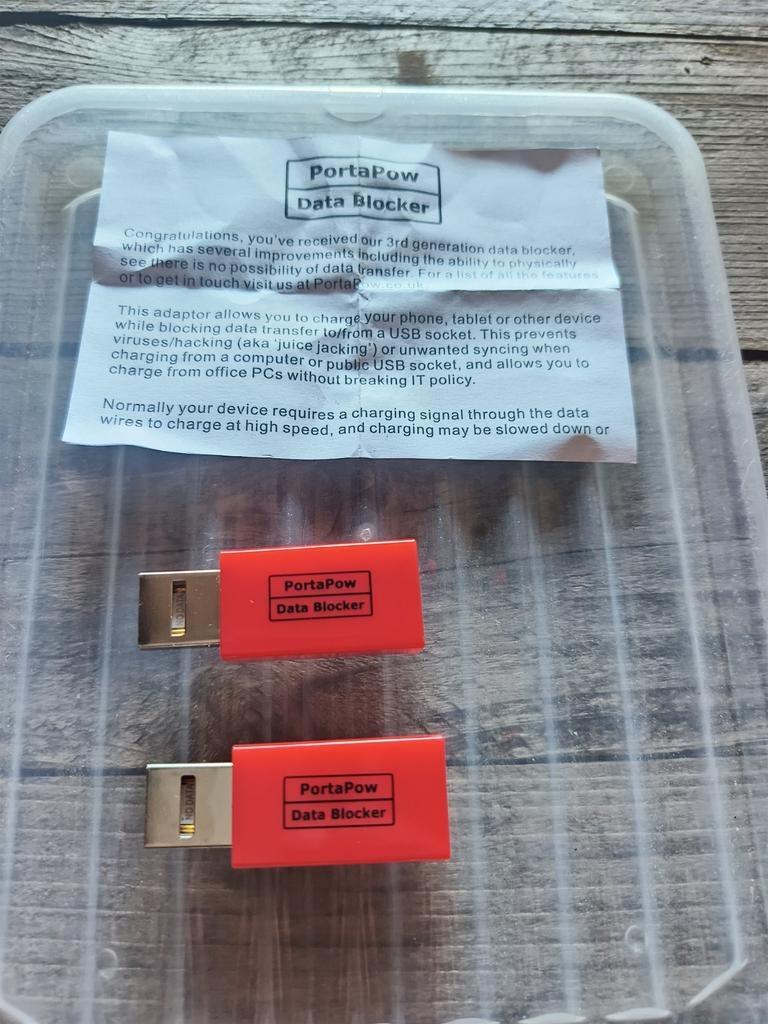 PortaPow Data Blocker USB (2 stuks) – veilig opladen – nieuw, Computers en Software, USB Sticks, Nieuw, Ophalen