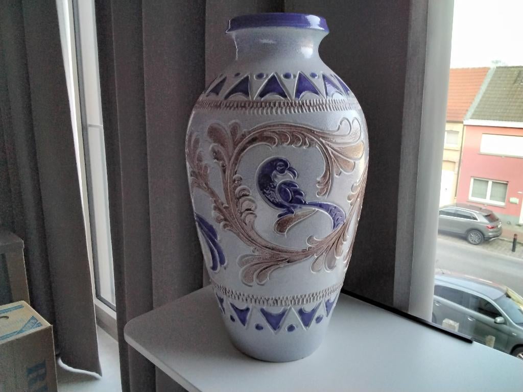 Hoge Pocelijnen vaas (izgst), Ophalen