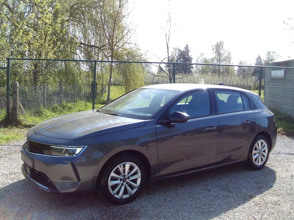 Opel Astra Benzine 50dkm Edition Alu Camera LED Nw Mod TOP23, Voorwielaandrijving, Stof, 1199 cc, 3 cilinders