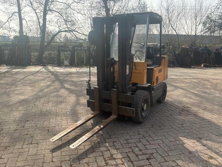 Clark GPS25I Vorkheftruck, Zakelijke goederen, Machines en Bouw | Heftrucks en Intern transport, Heftruck, LPG