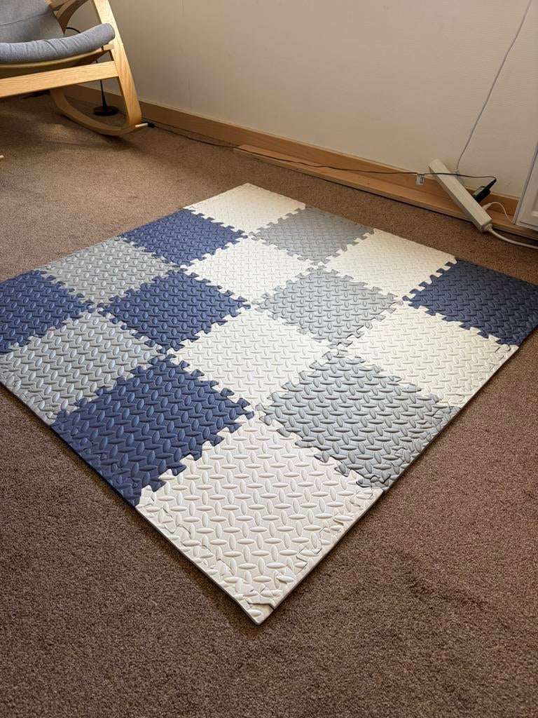 Tapis de jeu épais pour bébé, Enlèvement, Comme neuf