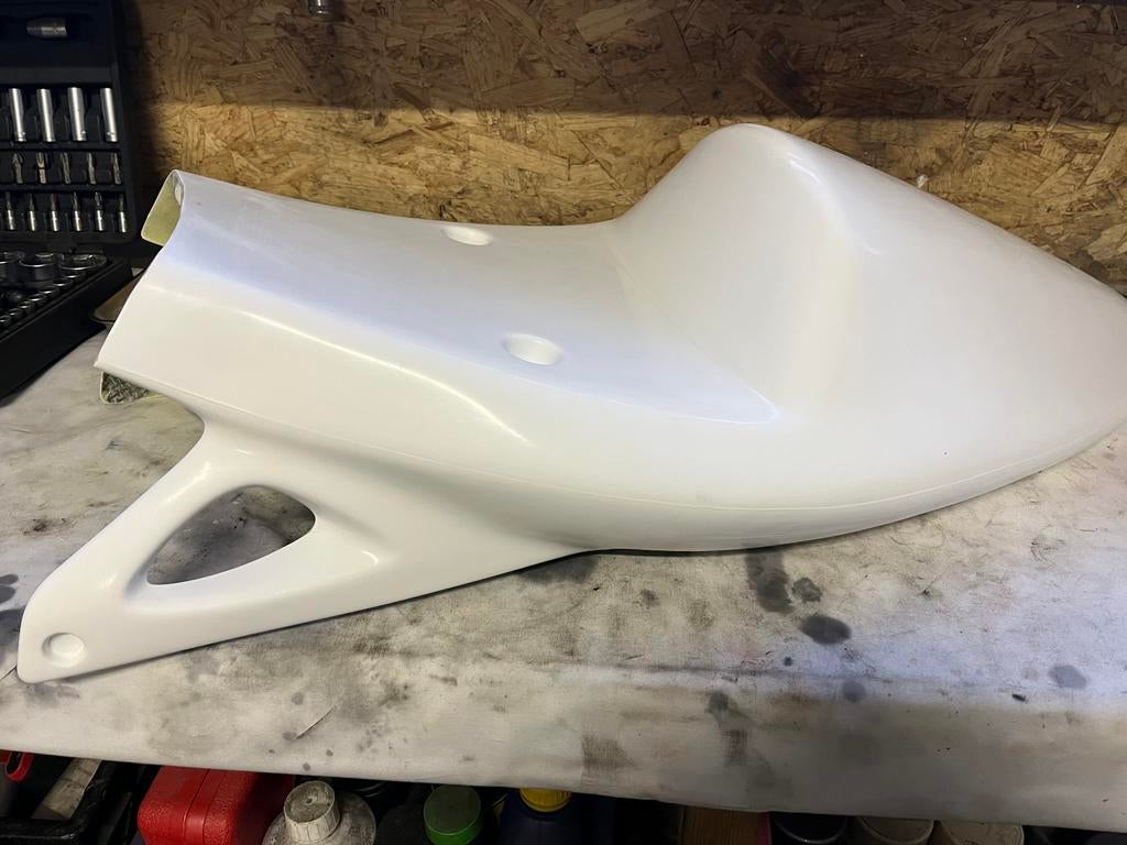 suzuki sv 650 kont kap voor circuit racer, Motoren, Ophalen of Verzenden