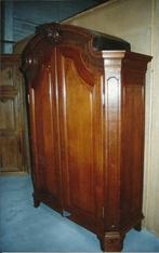belle armoire de la région de Liège en chêne, Enlèvement, Utilisé