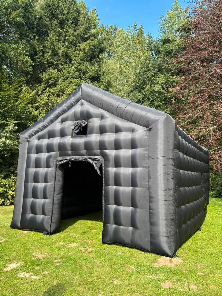 Partytent / race cave TE HUUR, Tuin en Terras, Partytenten, Zo goed als nieuw, Partytent, Ophalen of Verzenden
