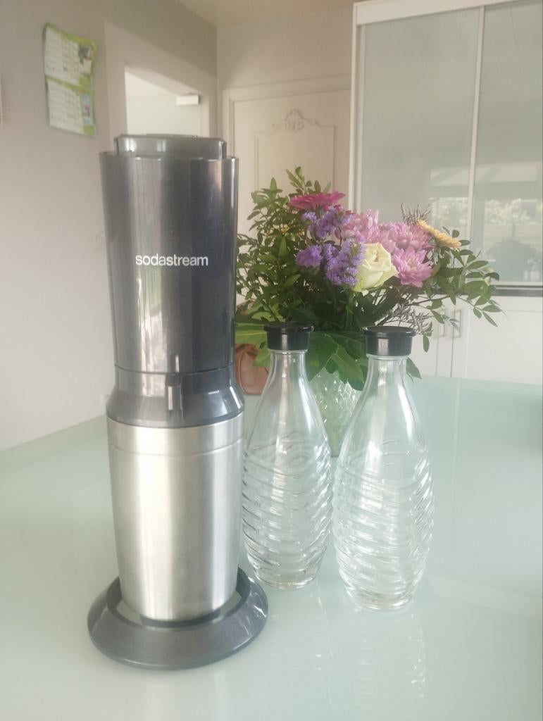 Sodastream + 2 glazen flessen, Electroménager, Machines à eau pétillante, Enlèvement