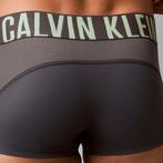 Calvin Klein Large, Ophalen