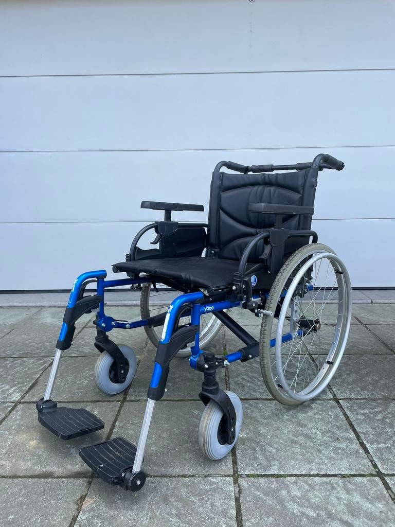 Vermeiren V 300 opvouwbare rolstoel nieuwstaat, Ophalen of Verzenden, Inklapbaar, Zo goed als nieuw, Handbewogen rolstoel